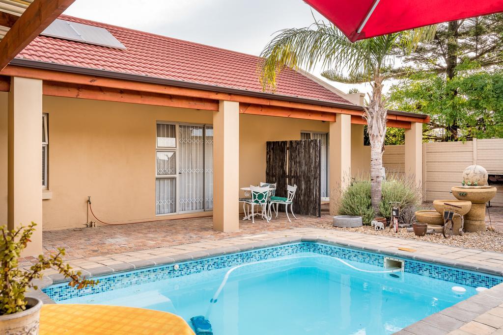 Guesthouse De Tijger Lodge Parow Kültér fotó